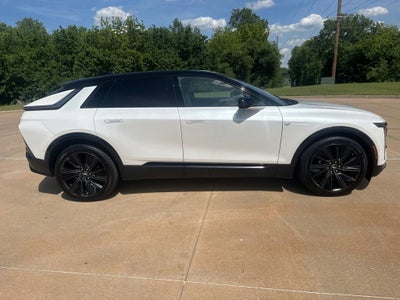 2025 Cadillac LYRIQ Sport 3