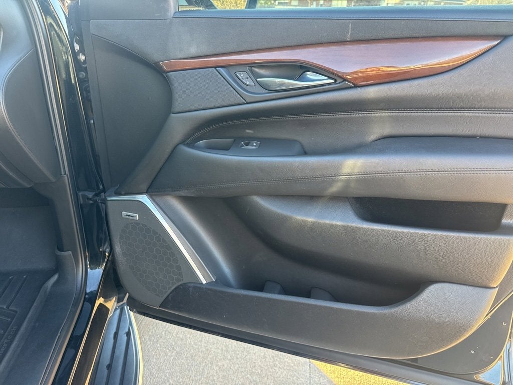 2018 Cadillac Escalade Luxury