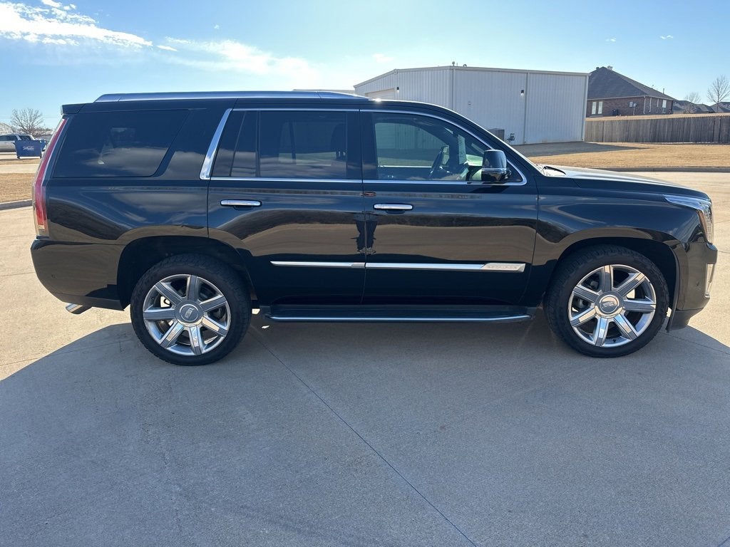 2018 Cadillac Escalade Luxury