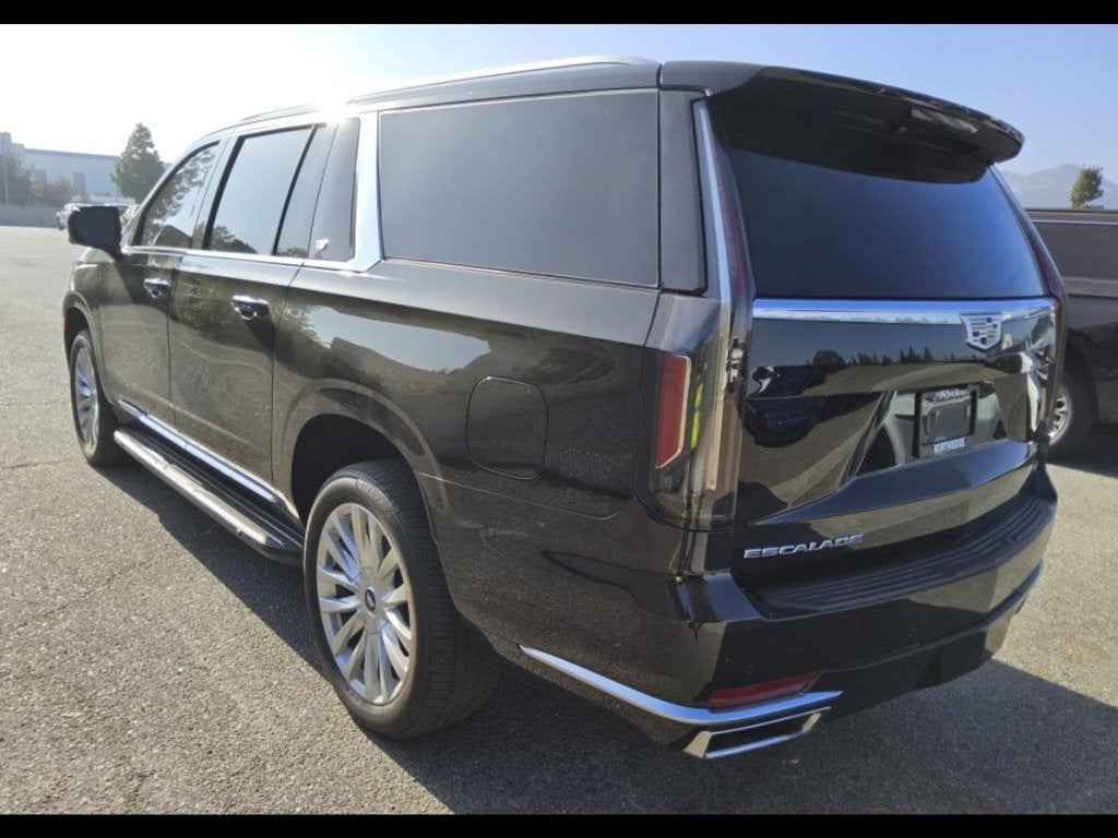 2024 Cadillac Escalade ESV Luxury