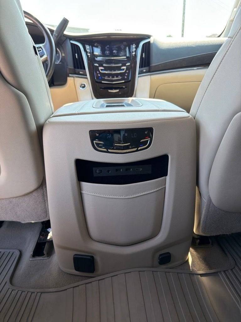 2020 Cadillac Escalade Luxury