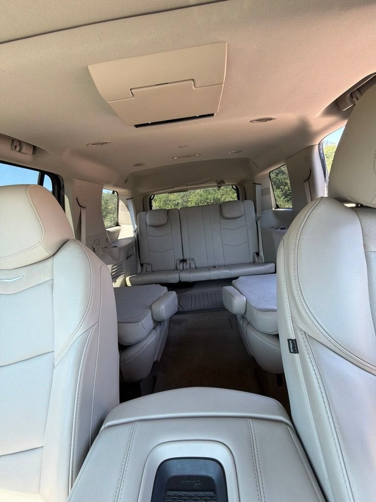 2020 Cadillac Escalade Luxury