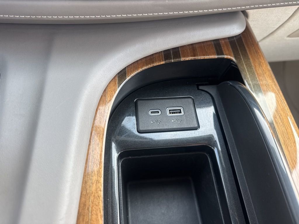 2023 Cadillac Escalade Premium Luxury Platinum