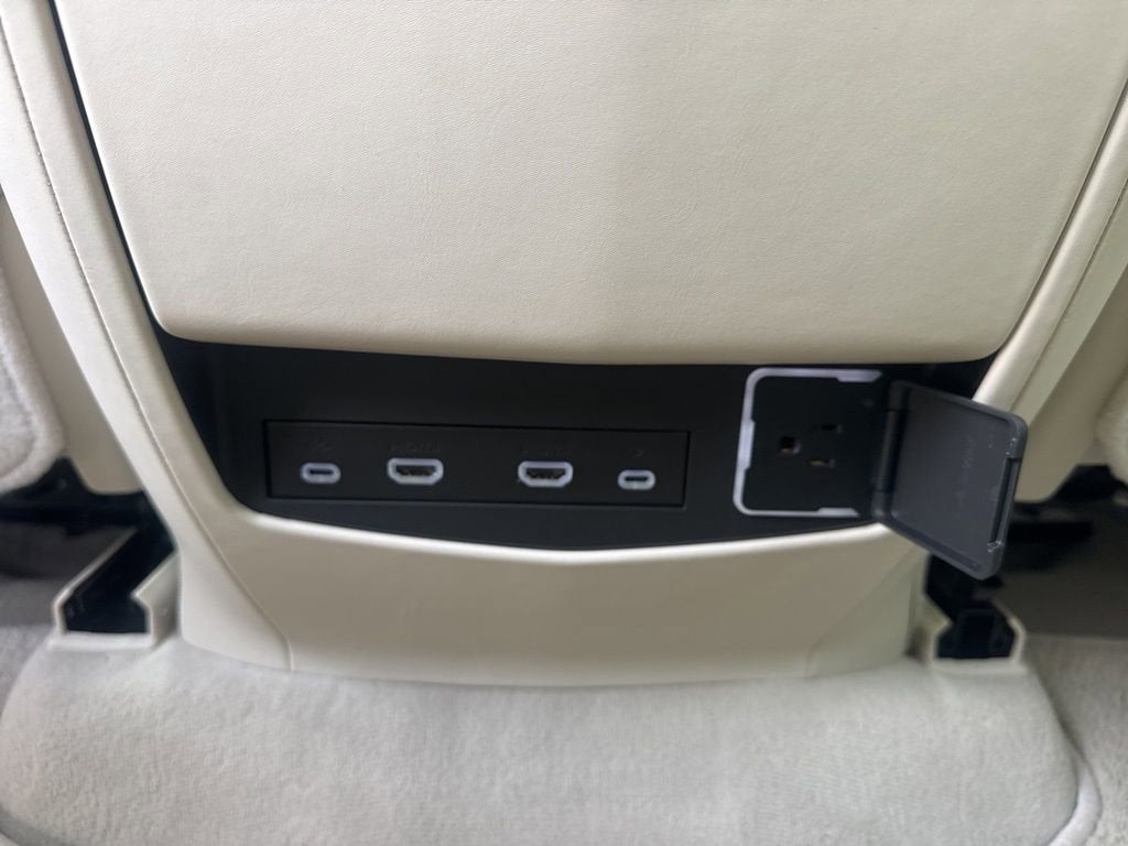 2023 Cadillac Escalade Premium Luxury Platinum