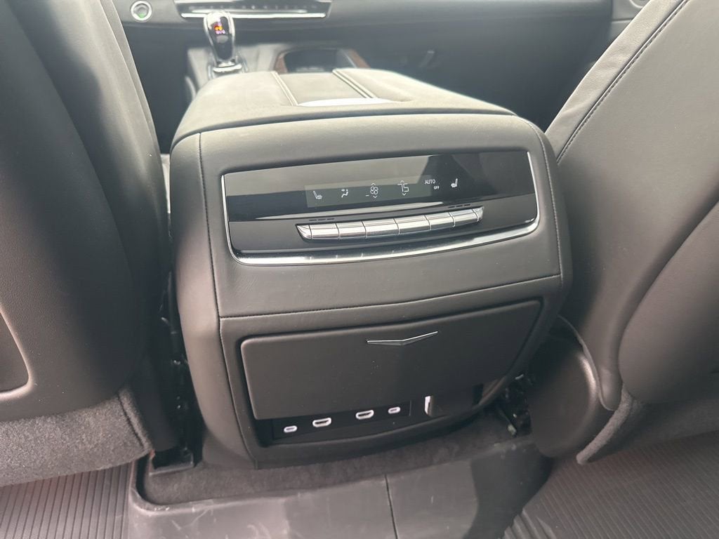 2024 Cadillac Escalade Premium Luxury Platinum