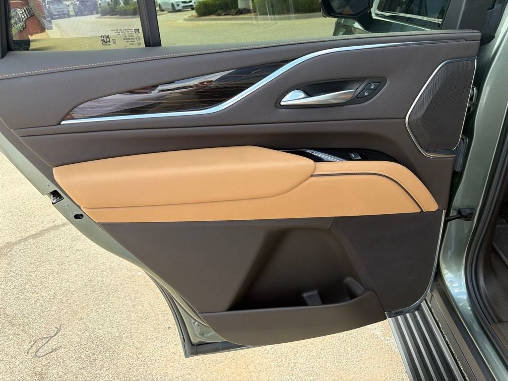2024 Cadillac Escalade Sport