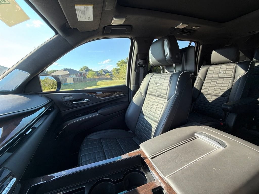 2022 Cadillac Escalade Sport Platinum