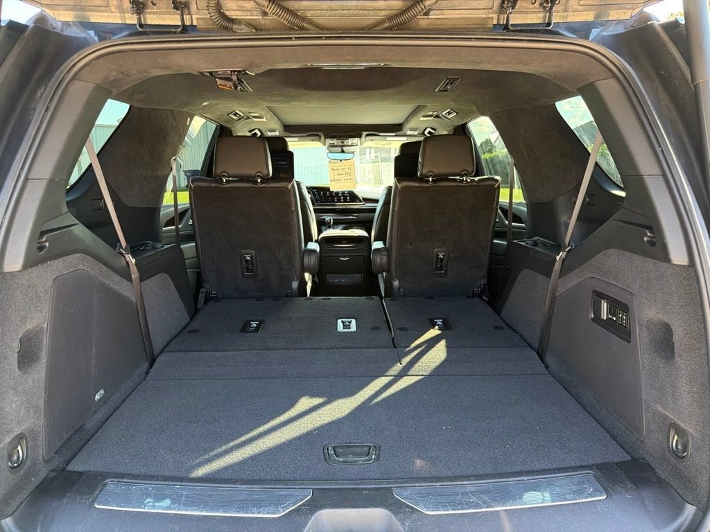 2022 Cadillac Escalade Sport Platinum