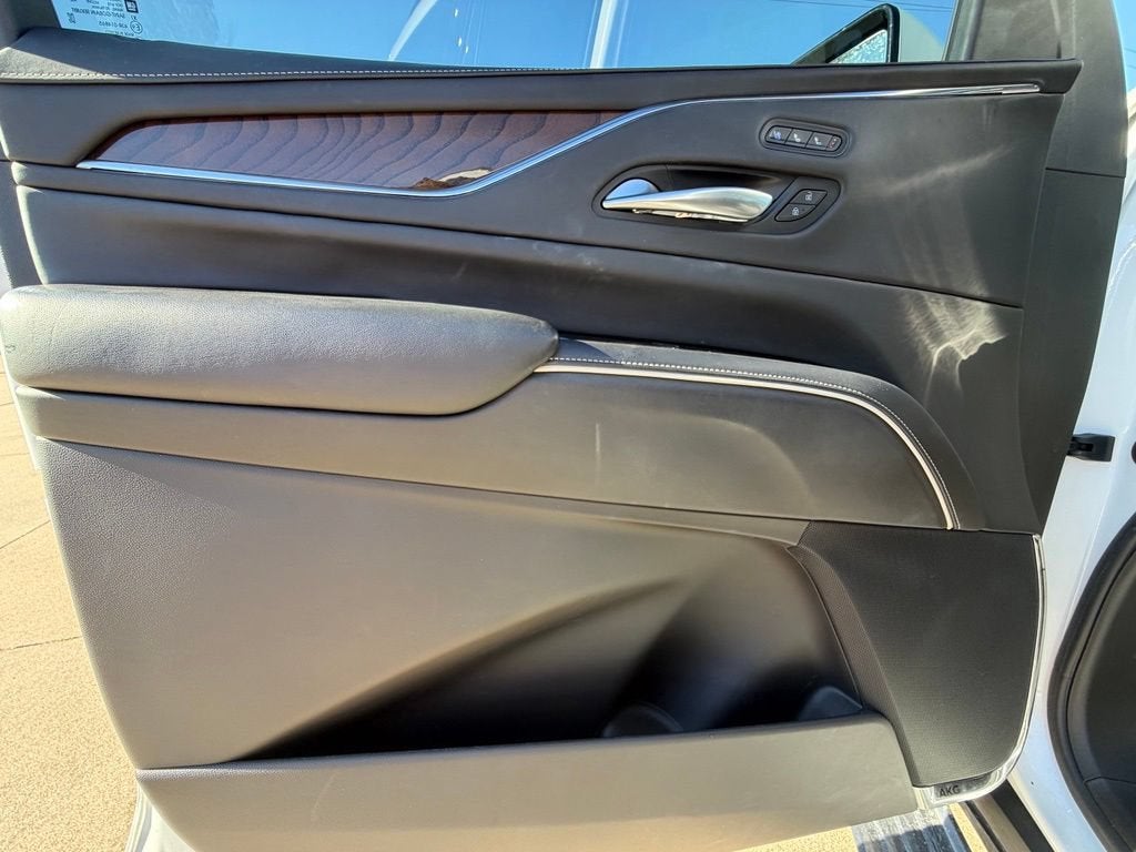 2023 Cadillac Escalade 4WD Sport Platinum