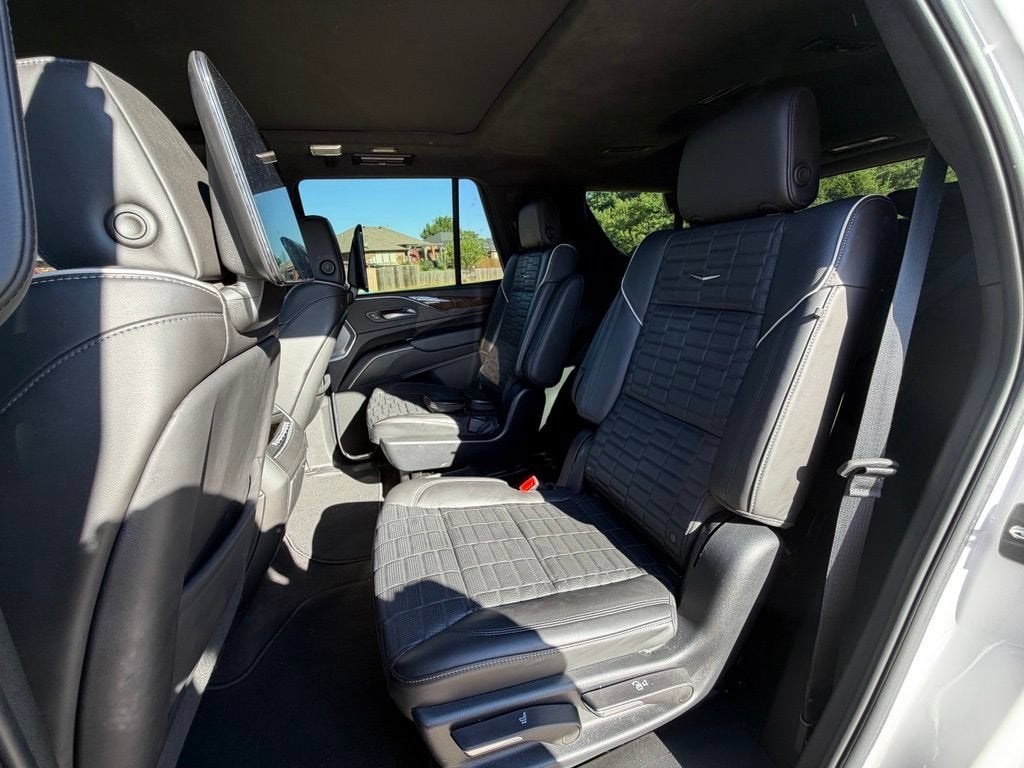 2023 Cadillac Escalade 4WD Sport Platinum