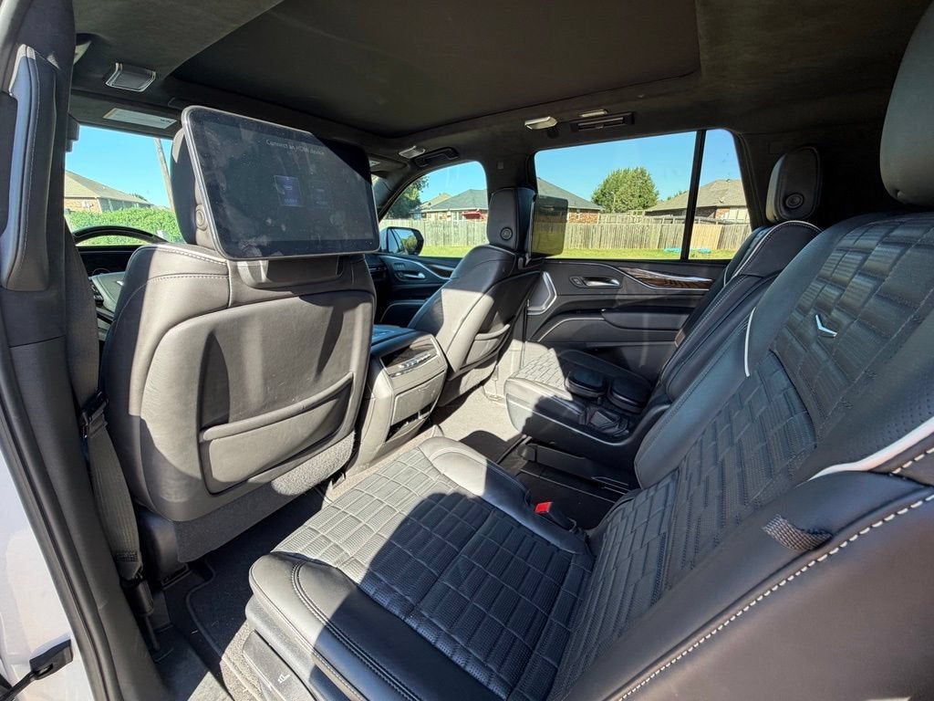 2023 Cadillac Escalade 4WD Sport Platinum