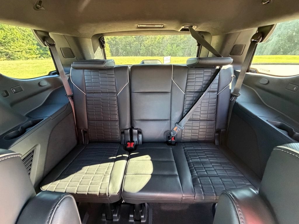 2023 Cadillac Escalade 4WD Sport Platinum