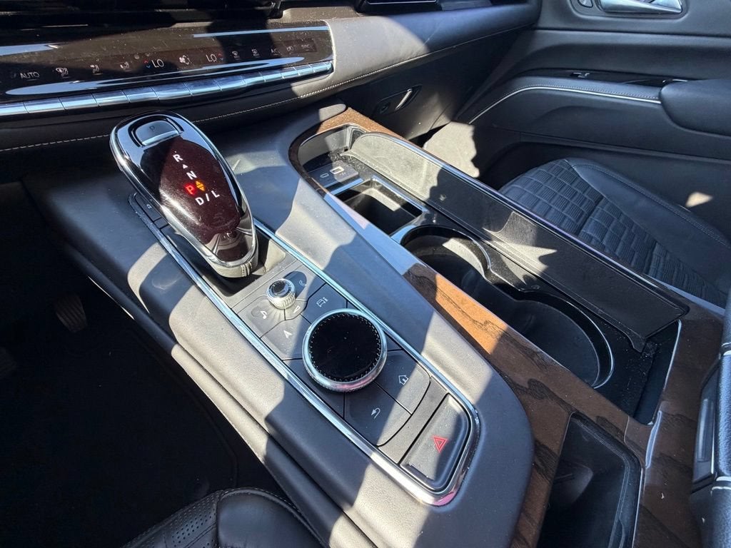 2023 Cadillac Escalade 4WD Sport Platinum