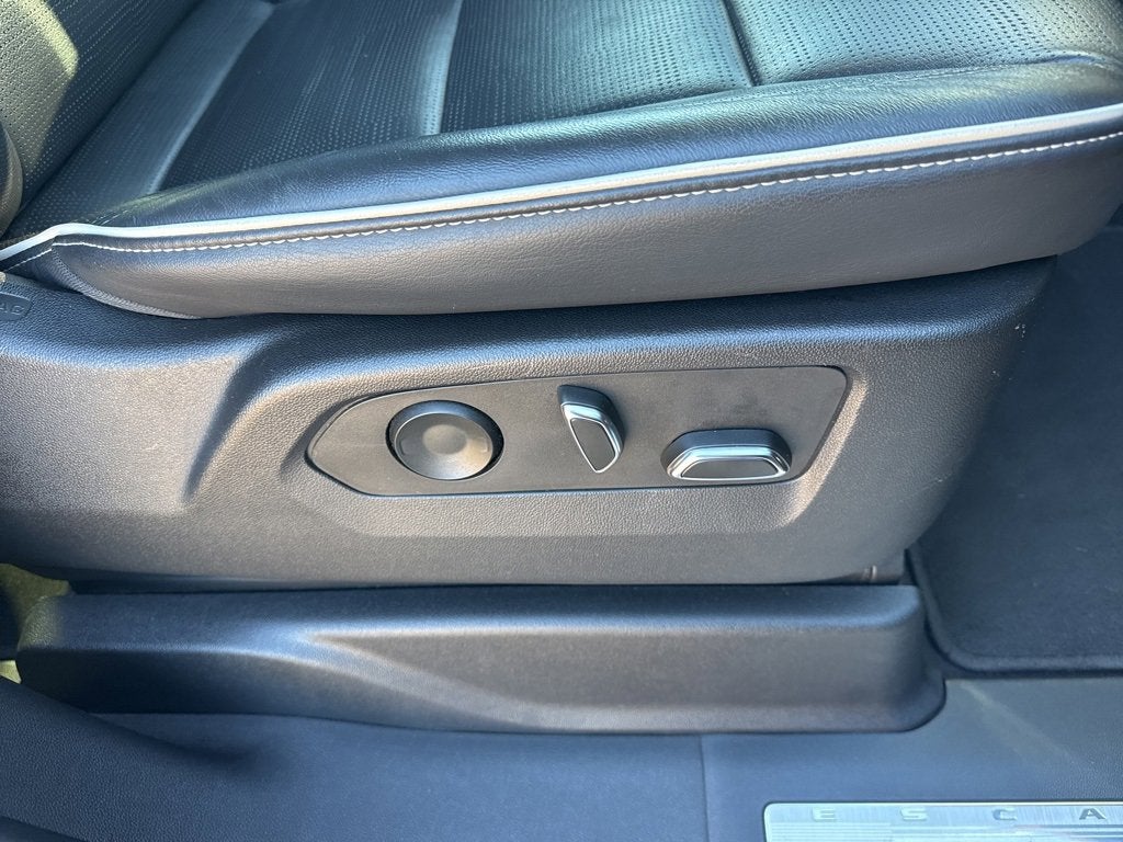 2023 Cadillac Escalade ESV Premium Luxury