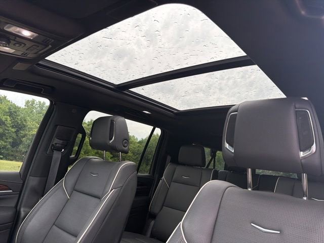 2024 Cadillac Escalade ESV Premium Luxury