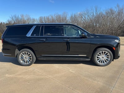 2023 Cadillac Escalade ESV Premium Luxury