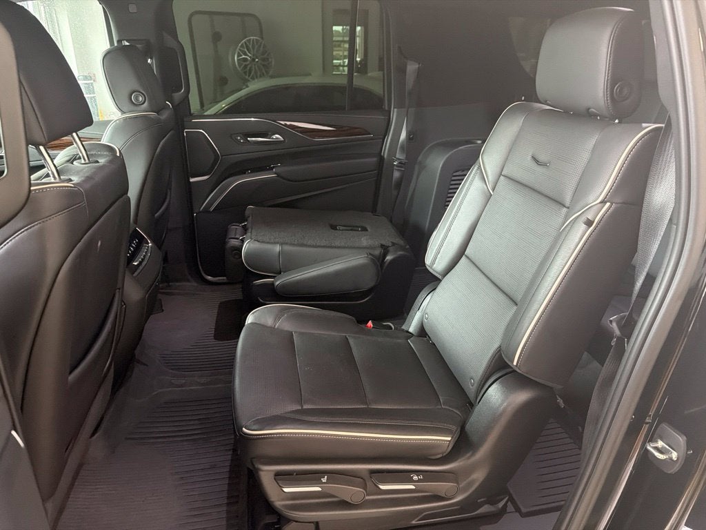 2024 Cadillac Escalade ESV Premium Luxury