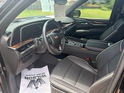 2024 Cadillac Escalade ESV Premium Luxury