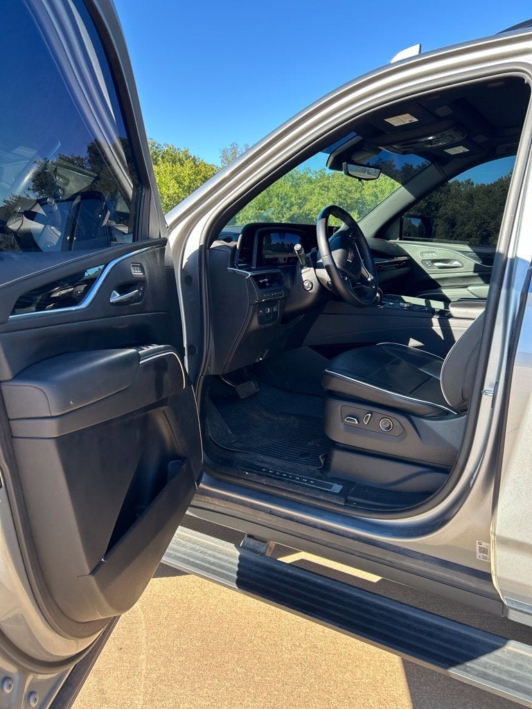 2024 Cadillac Escalade ESV Sport