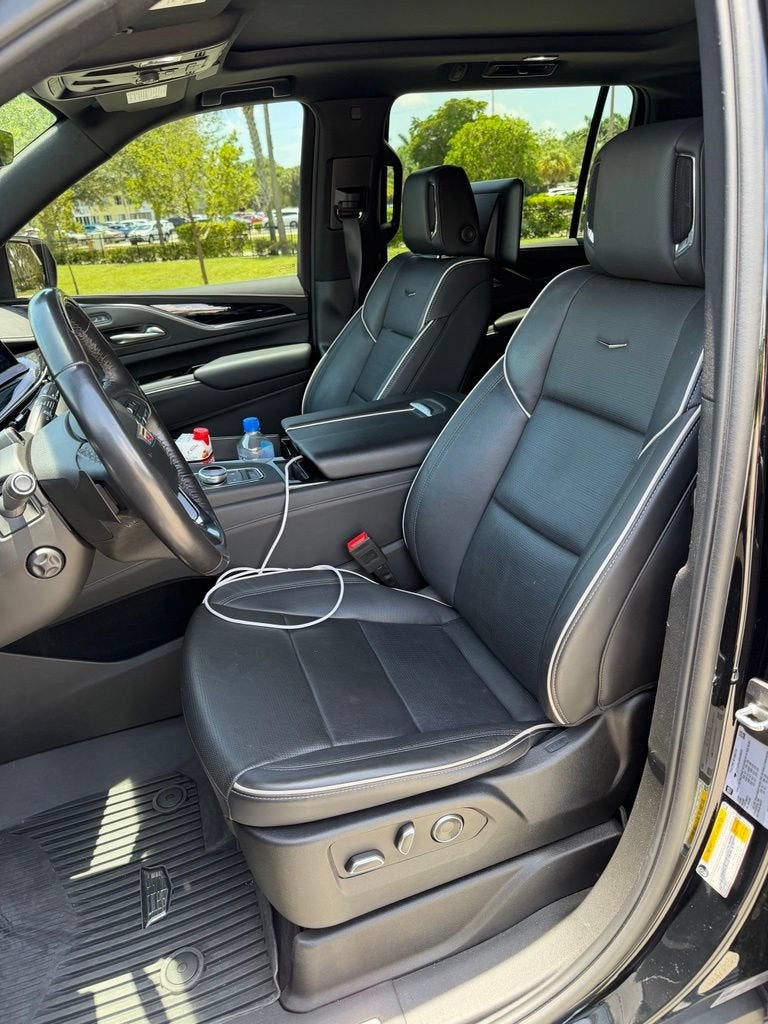 2024 Cadillac Escalade ESV Sport