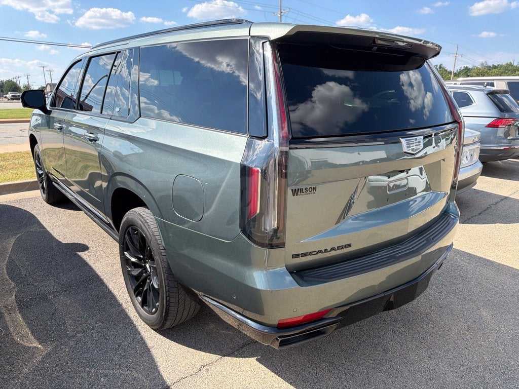 2024 Cadillac Escalade ESV Sport