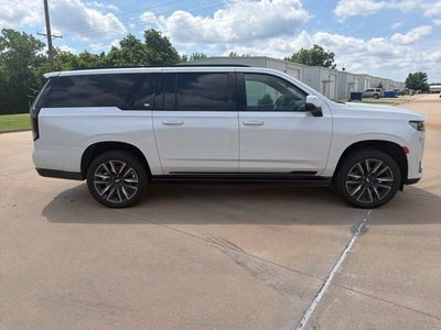 2023 Cadillac Escalade ESV Sport