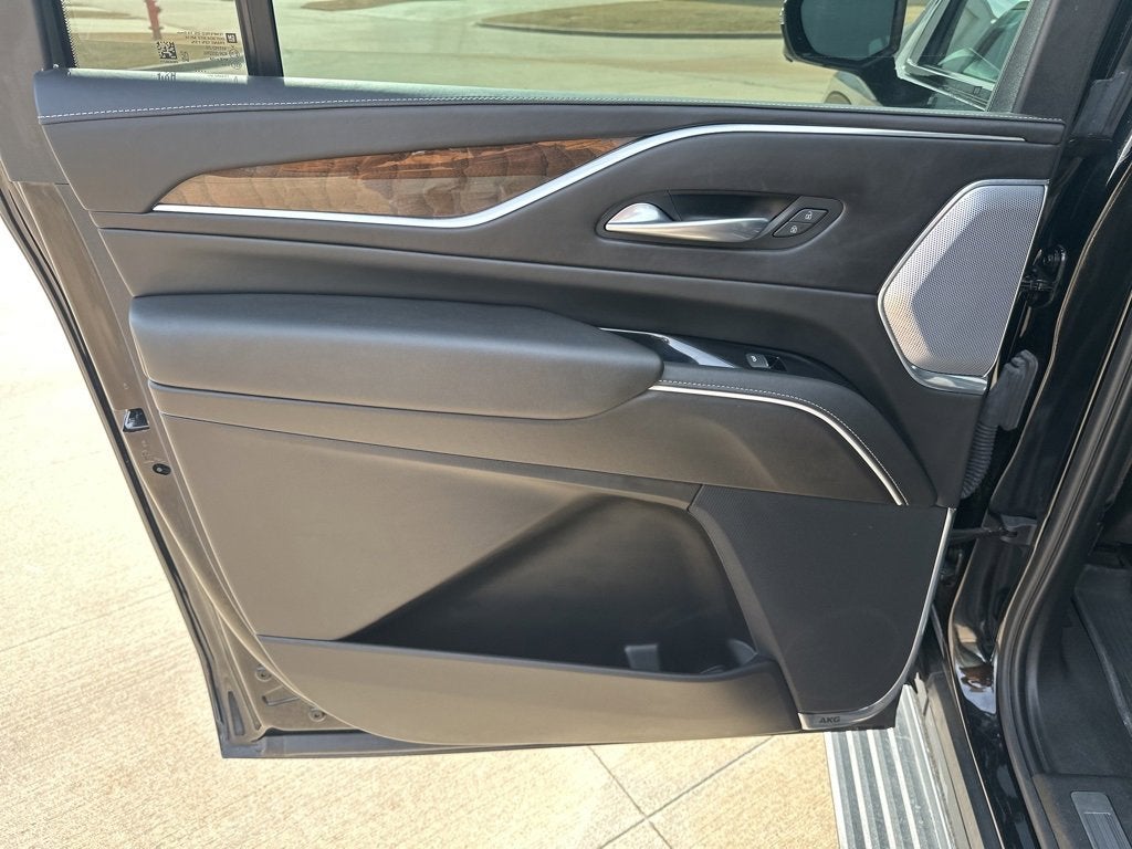 2024 Cadillac Escalade ESV Sport Platinum