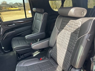 2024 Cadillac Escalade ESV Sport Platinum