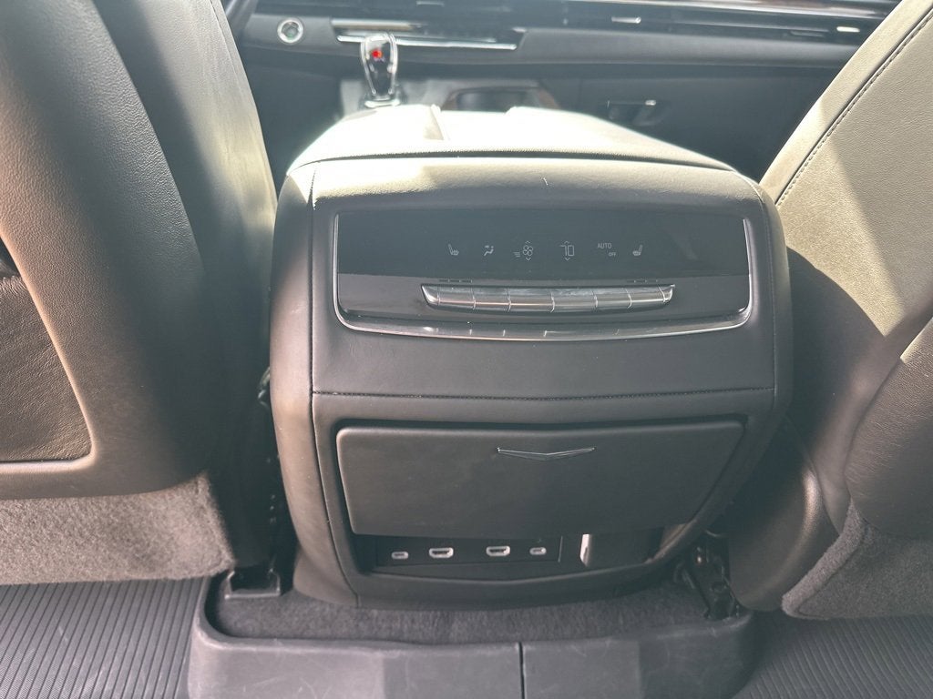 2024 Cadillac Escalade ESV Sport Platinum