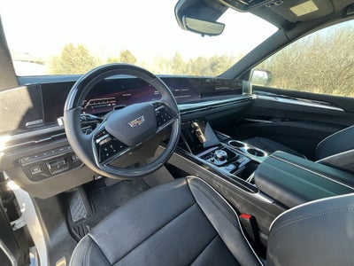 2025 Cadillac Escalade Sport