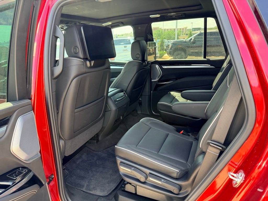 2025 Cadillac Escalade Sport