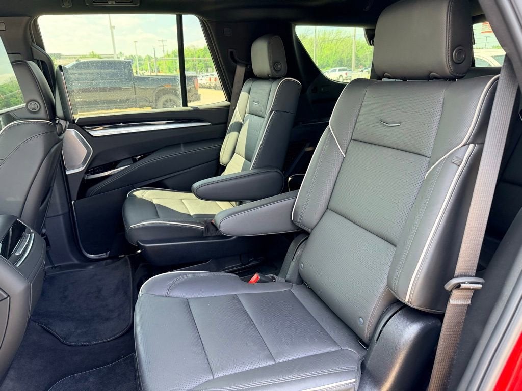 2025 Cadillac Escalade Sport