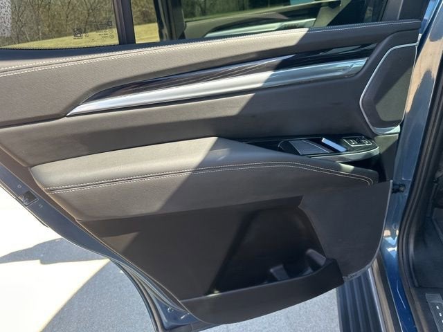 2025 Cadillac Escalade Sport