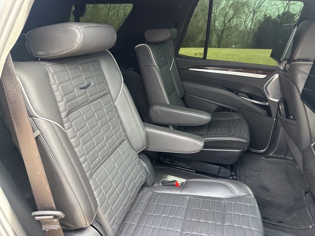 2025 Cadillac Escalade Sport Platinum