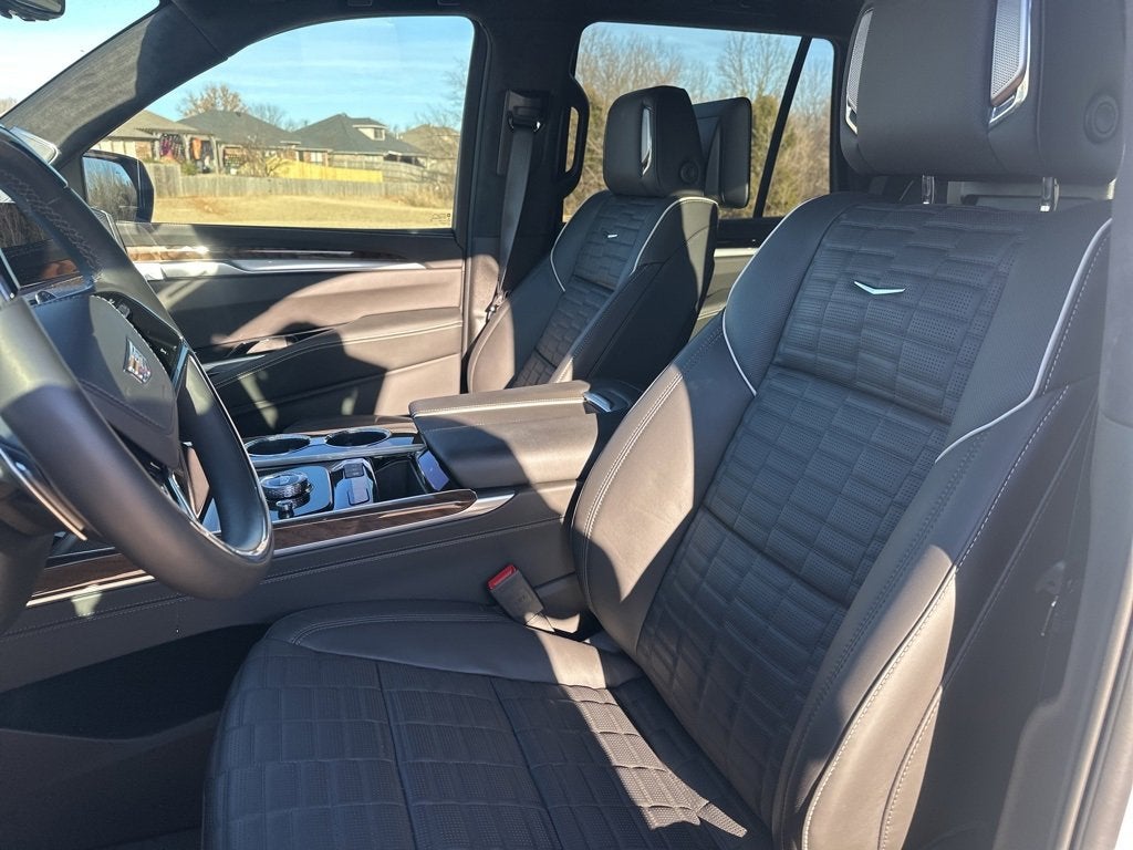 2025 Cadillac Escalade Sport Platinum