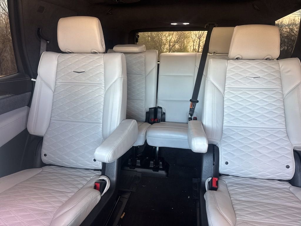 2025 Cadillac Escalade Sport Platinum