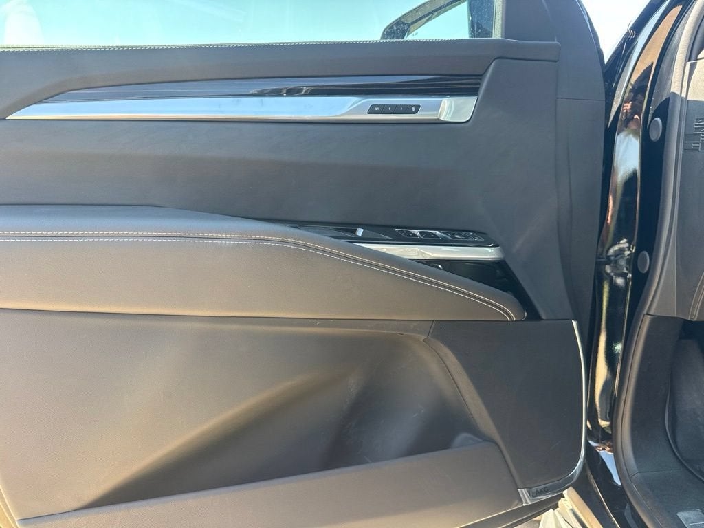 2025 Cadillac Escalade ESV Premium Luxury