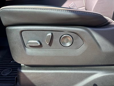 2025 Cadillac Escalade ESV Premium Luxury