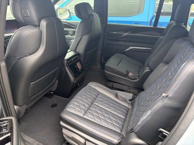 2025 Cadillac ESCALADE IQ Luxury 1