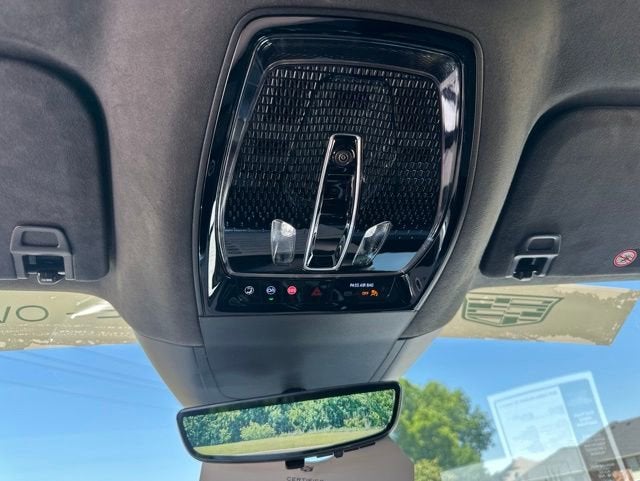 2025 Cadillac ESCALADE IQ Luxury 2