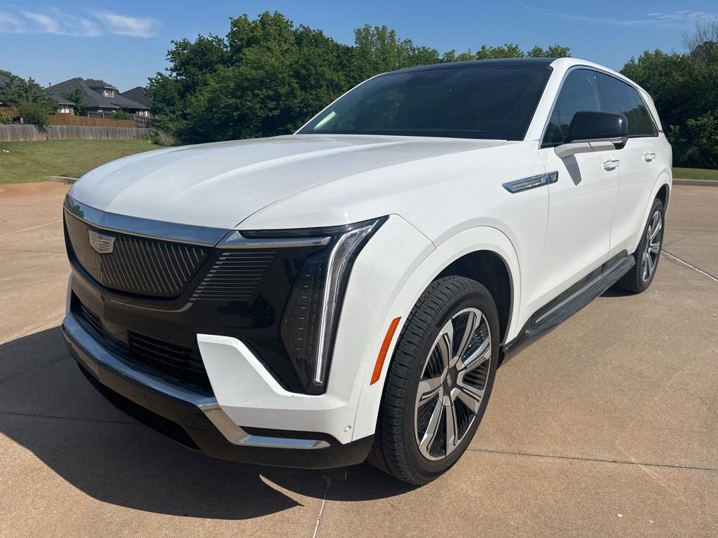 2025 Cadillac ESCALADE IQ Luxury 2