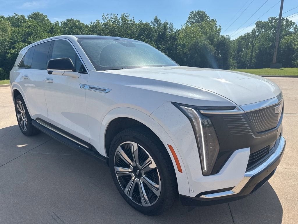 2025 Cadillac ESCALADE IQ Luxury 2