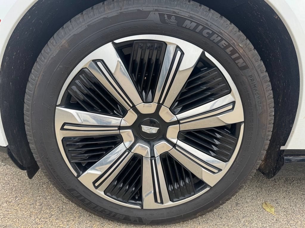 2025 Cadillac ESCALADE IQ Luxury 2