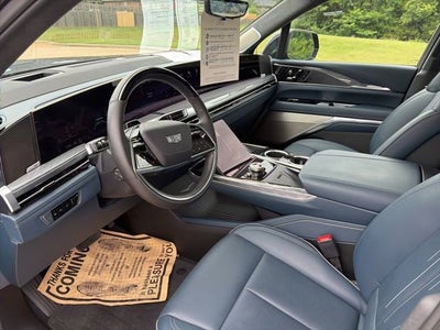 2025 Cadillac ESCALADE IQ Luxury 2