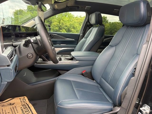 2025 Cadillac ESCALADE IQ Luxury 2