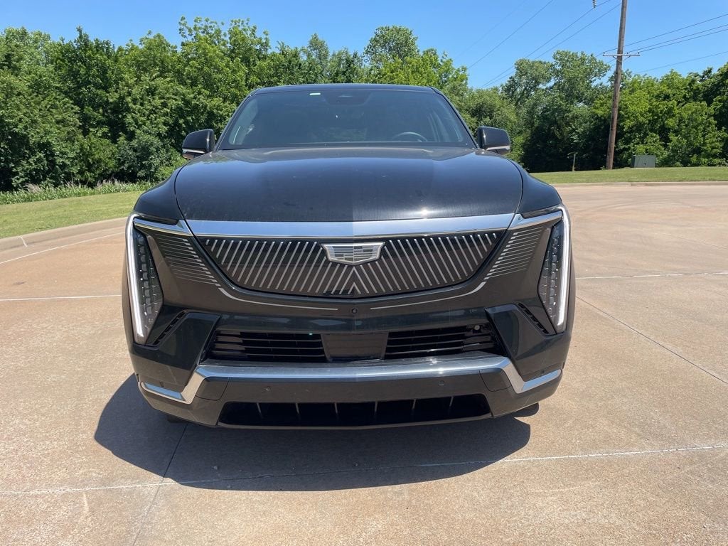 2025 Cadillac ESCALADE IQ Luxury 2