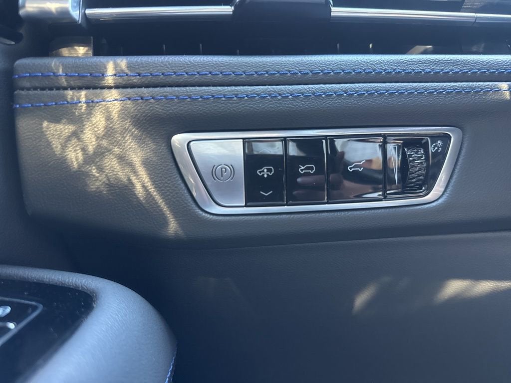 2025 Cadillac ESCALADE IQ Sport 1