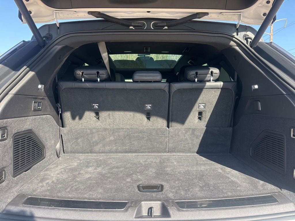 2025 Cadillac ESCALADE IQ Sport 1