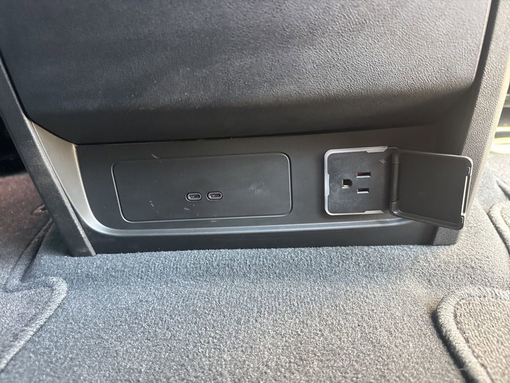 2025 Cadillac ESCALADE IQ Sport 1