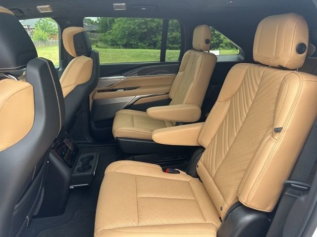 2025 Cadillac ESCALADE IQ Sport 2
